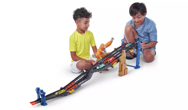 ZURU - Metal Machines | 4-Lane Gorilla Attack Trackset