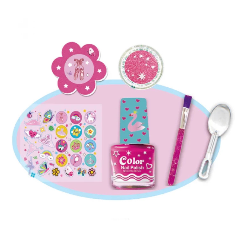 Tokidas - Glitter Nail Manicure