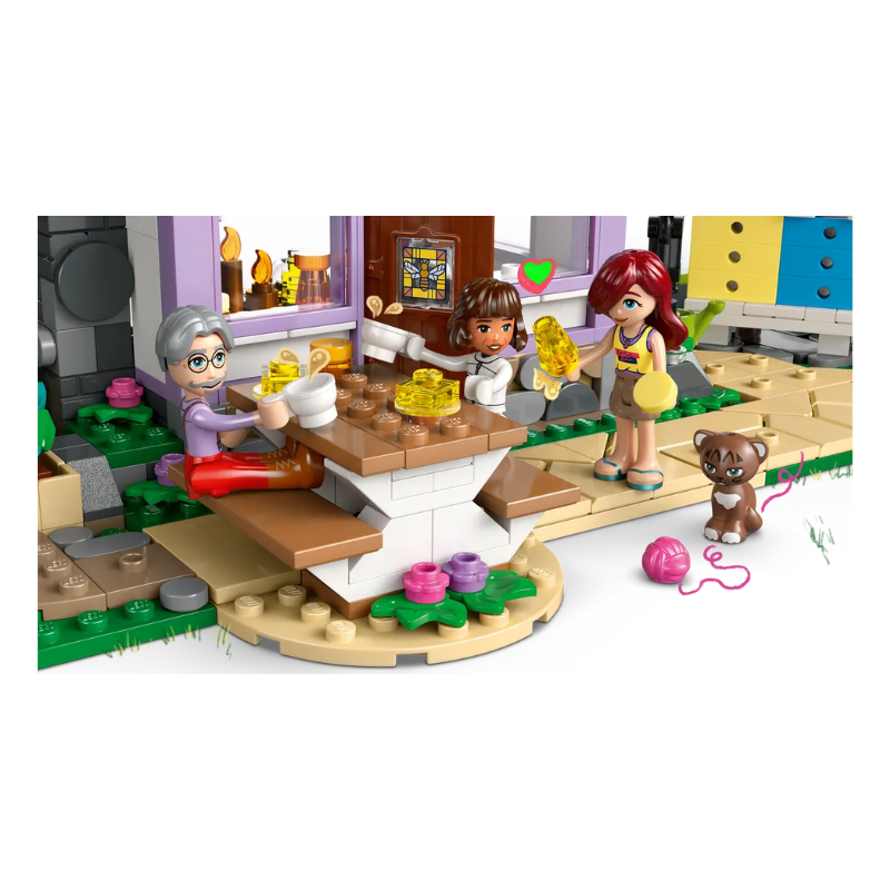 LEGO Friends - Beekeepers House and Flower Garden