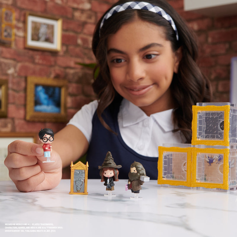 Spin Master - Harry Potter Wizarding World | Micro Magical Moments Surprise Figure