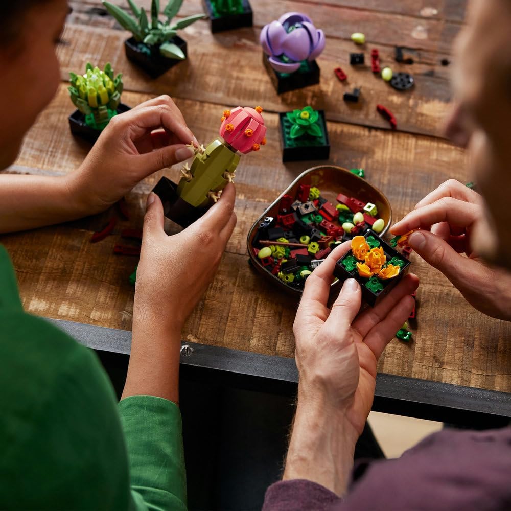 LEGO Botanicals Succulents – 771 Pieces (10309)