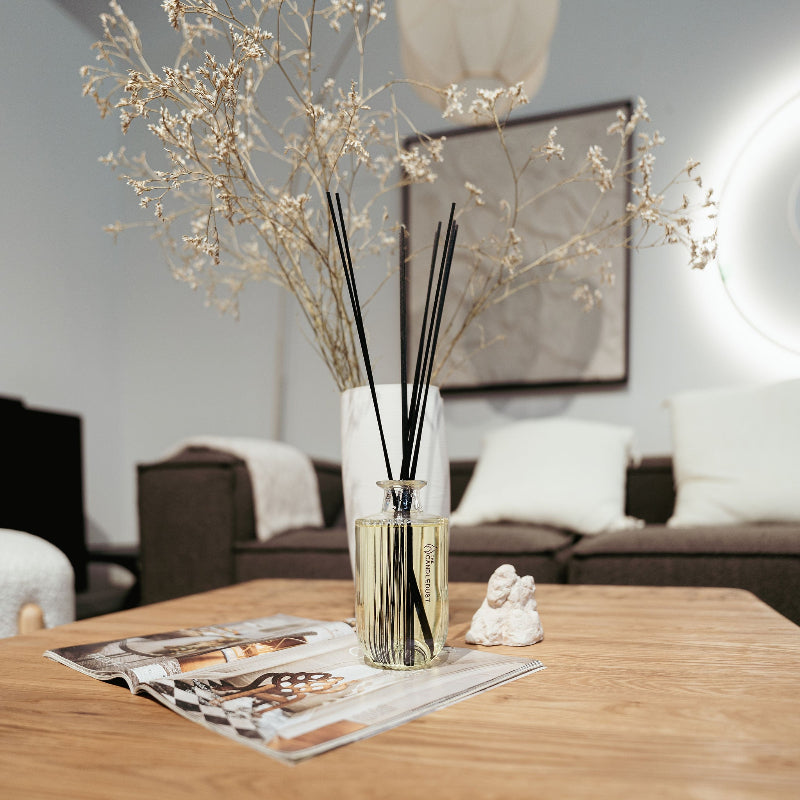 The Candle Dust - 500ml Reed Diffusers | Champagne Rhubarb