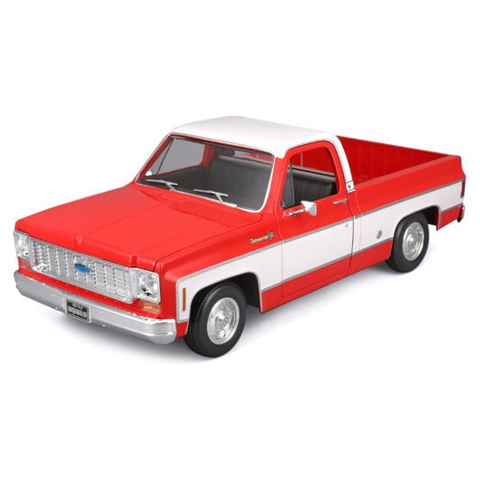 Maisto - 1:18 (1974) Red/White Chevrolet C10 Cheyenne Super Diecast Model Car