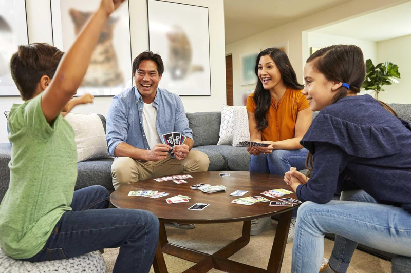 UNO Phase 10