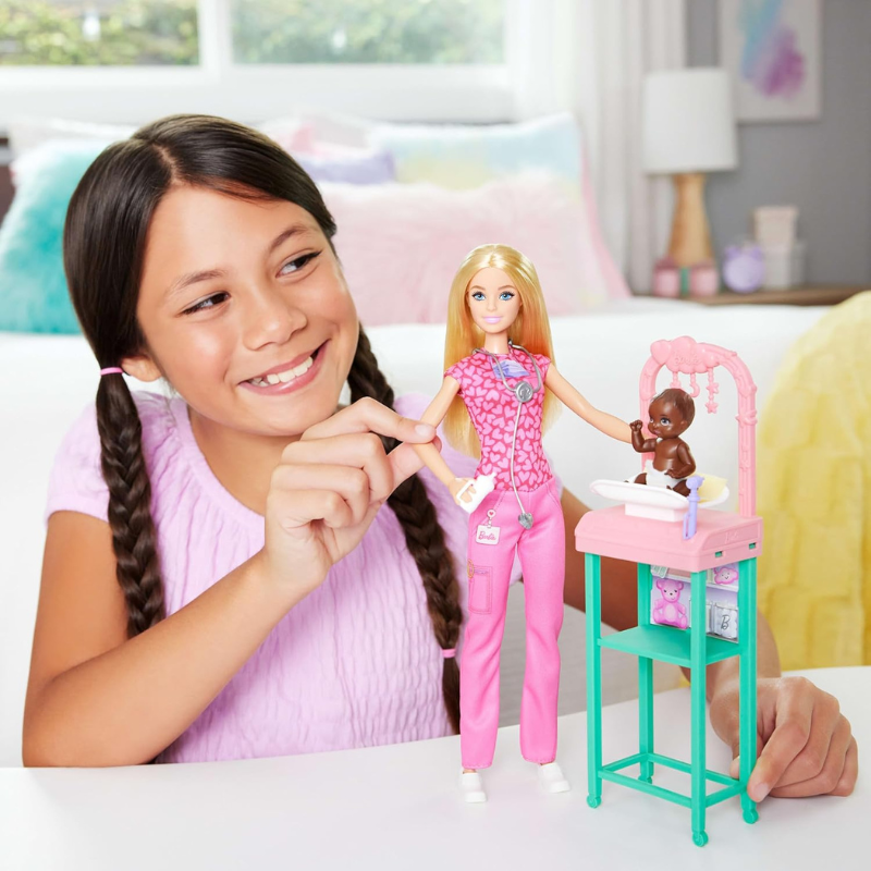 Barbie - Blonde Baby Doctor