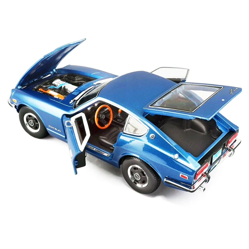 Miasto - 1:18 Metallic Blue (1971) Datsun 240Z Die-Cast Model Car