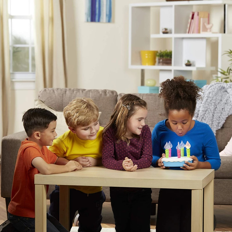 Hasbro - Birthday Blowout