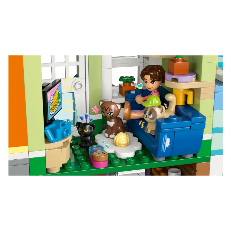 LEGO Friends - Heartlake City Apartments and Stores