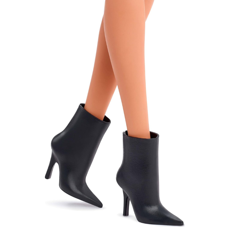 Barbie - Basics Doll No1 | Brunette