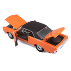 Maisto - 1:18 Orange (1965) Pontiac GTO Hurst Die-Cast Model Car