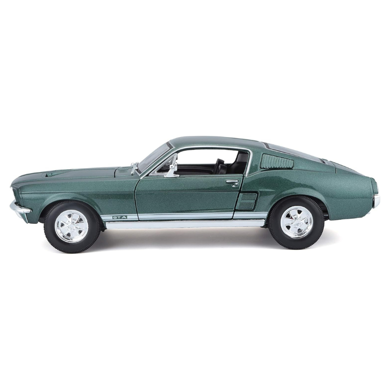 Maisto - 1:18 (1967) Metallic Green Ford Mustang GTA Fastback