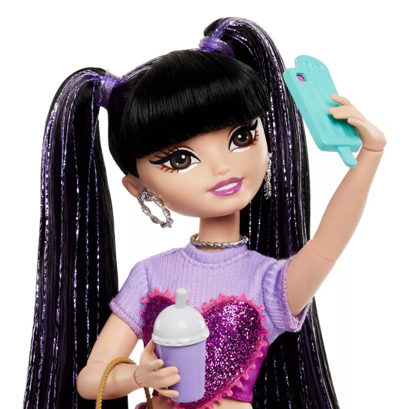 Barbie - Dream Besties Doll | Renee