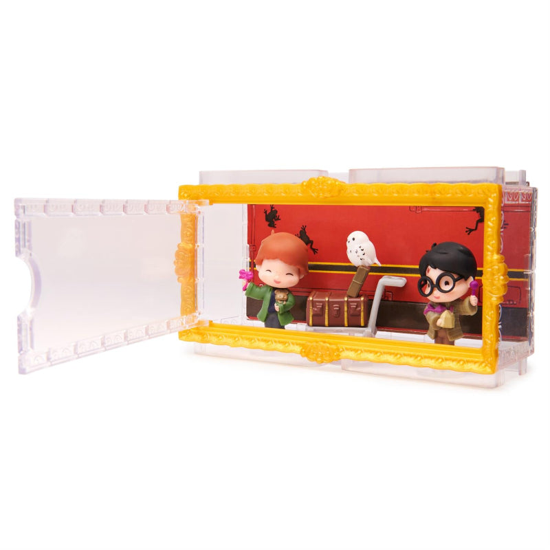 Spin Master - Harry Potter Wizarding World | Micro Magical Moments Harry, Ron, and Hedwig Figure Set