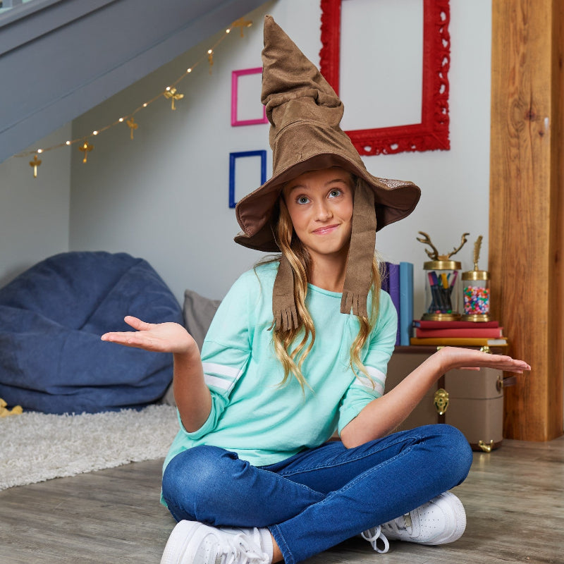 Spin Master - Harry Potter Wizarding World | Talking Sorting Hat