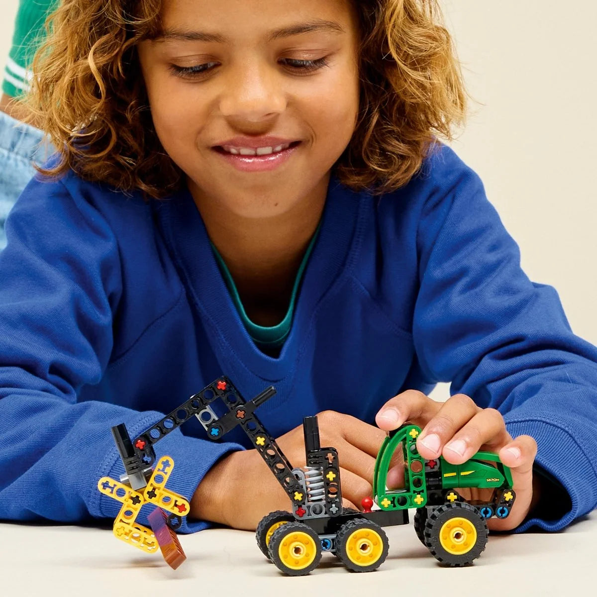 LEGO Technic John Deere 1470H Wheeled Harvester – 117 Pieces (42218)