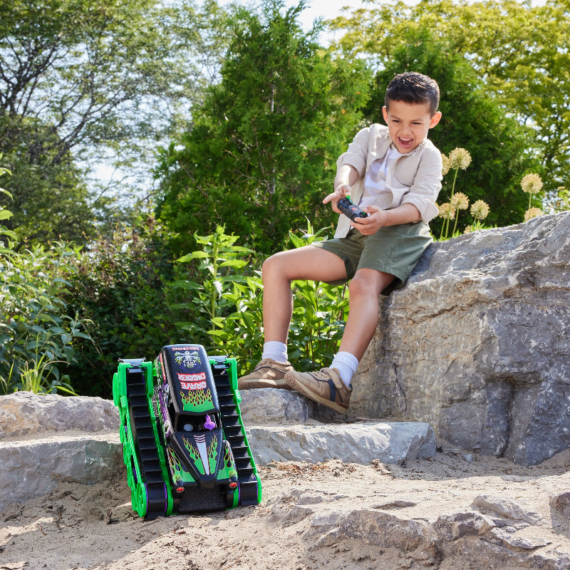 Spin Master - Monster Jam | All-Terrain RC Grave Digger Trax